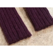 Stulpen "aubergine 15cm" für Neugeborene bzw. Pulswärmer für Kinder aus 100% Wolle (Baby-Alpaca)- gaaaanz weich und kuschelig 15 cm